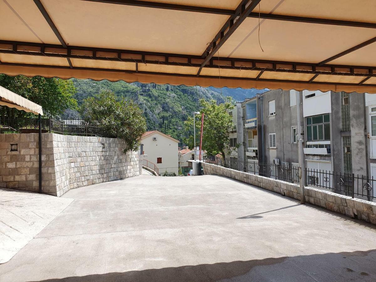 Studio Apartments Ilija Kotor Kültér fotó